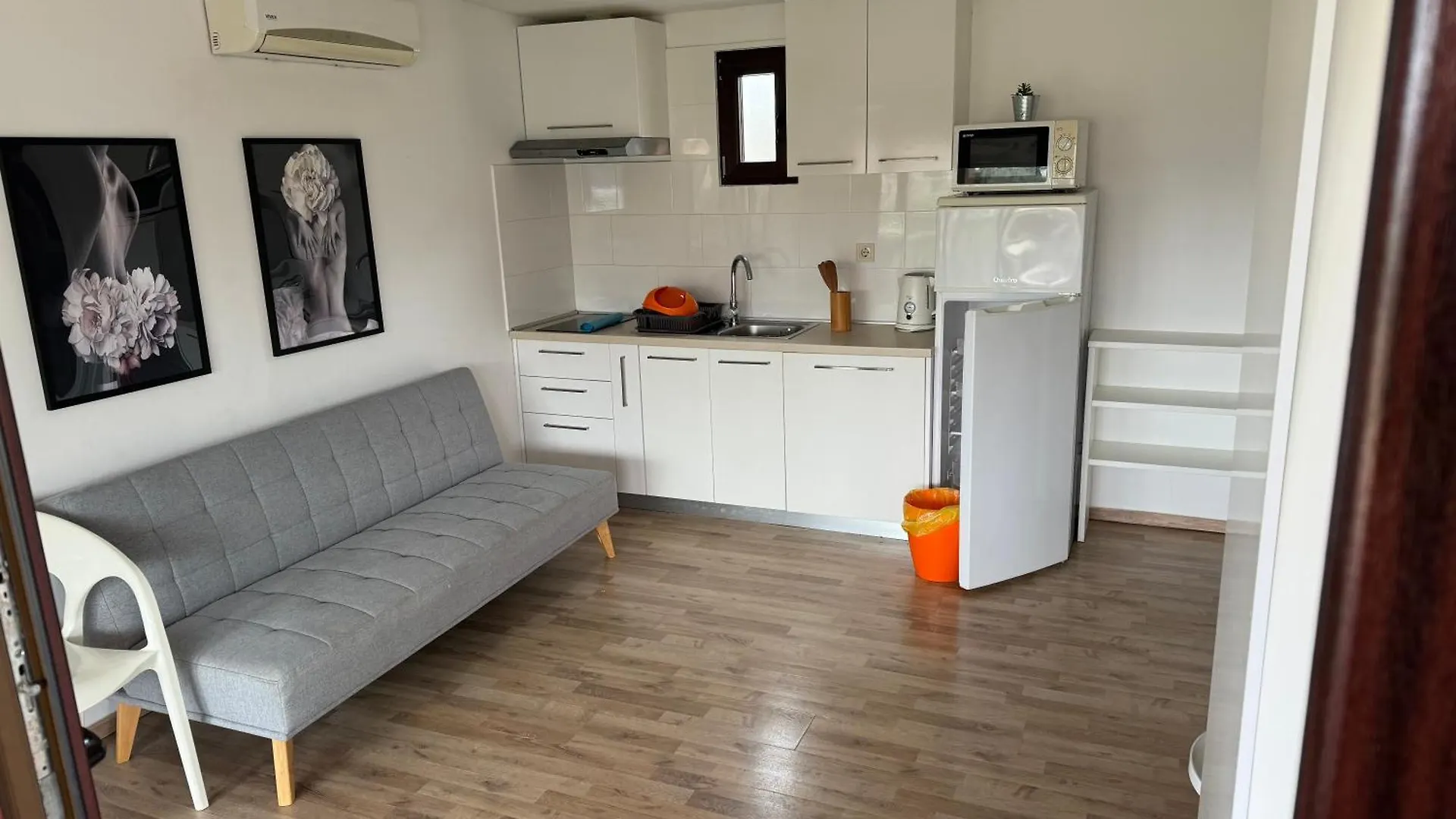 Beach House Pakostane Croatia